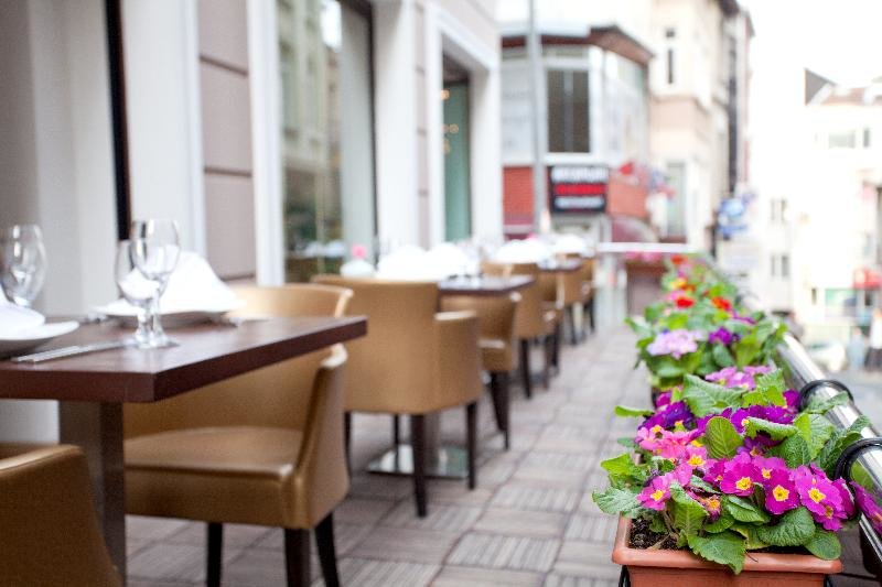 Konak Hotel Taksim 11