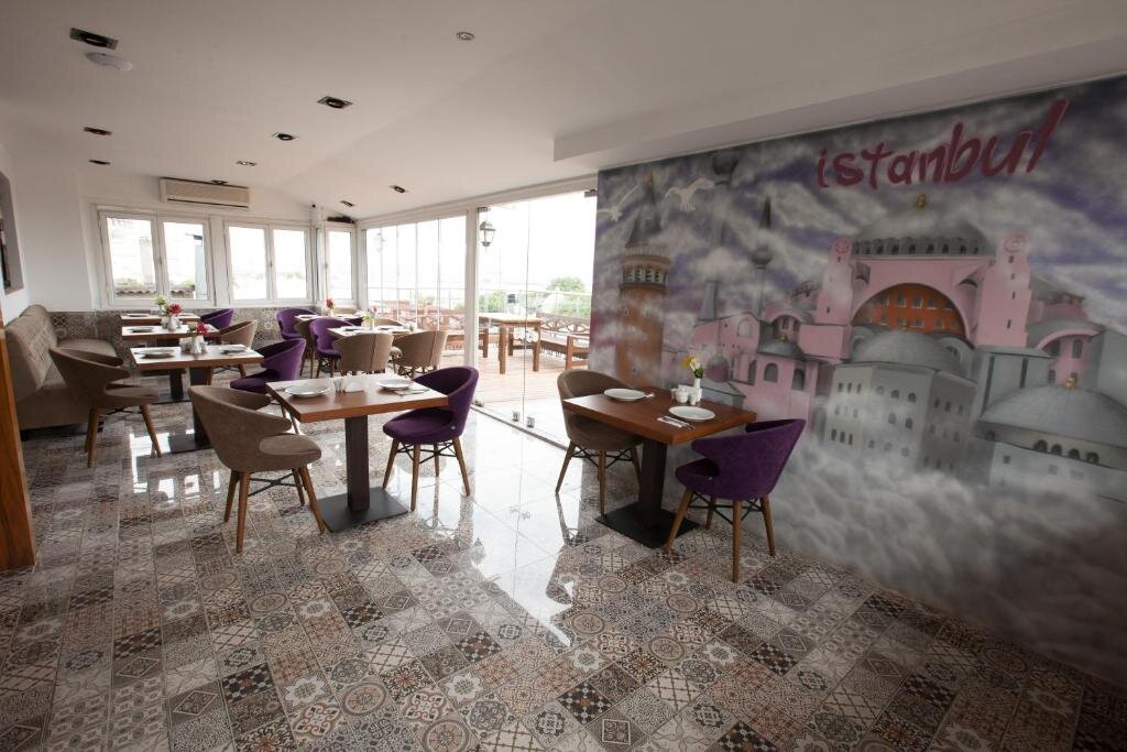 Lapis Inn Hotel & Spa 4