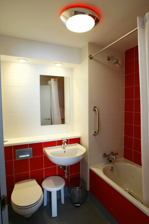 Travelodge Madrid Metropolitano 10