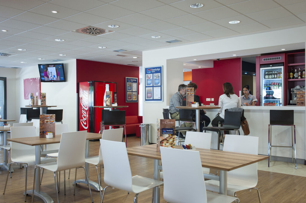 Travelodge Madrid Metropolitano 6