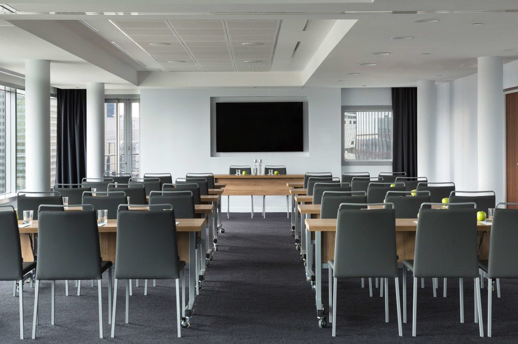 Melia Paris La Defense 1