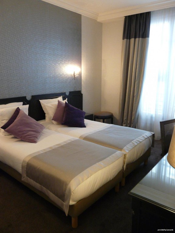 Hotel Victor Hugo Paris Kléber 6