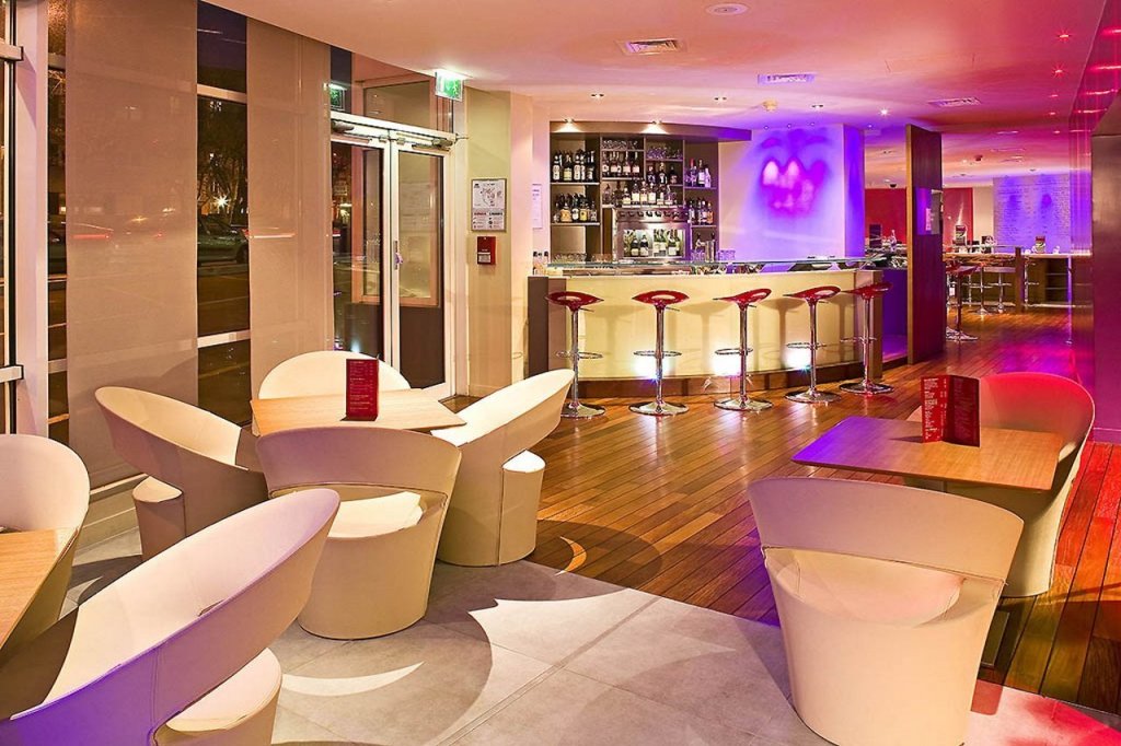 Hotel Mercure Paris La Défense 8
