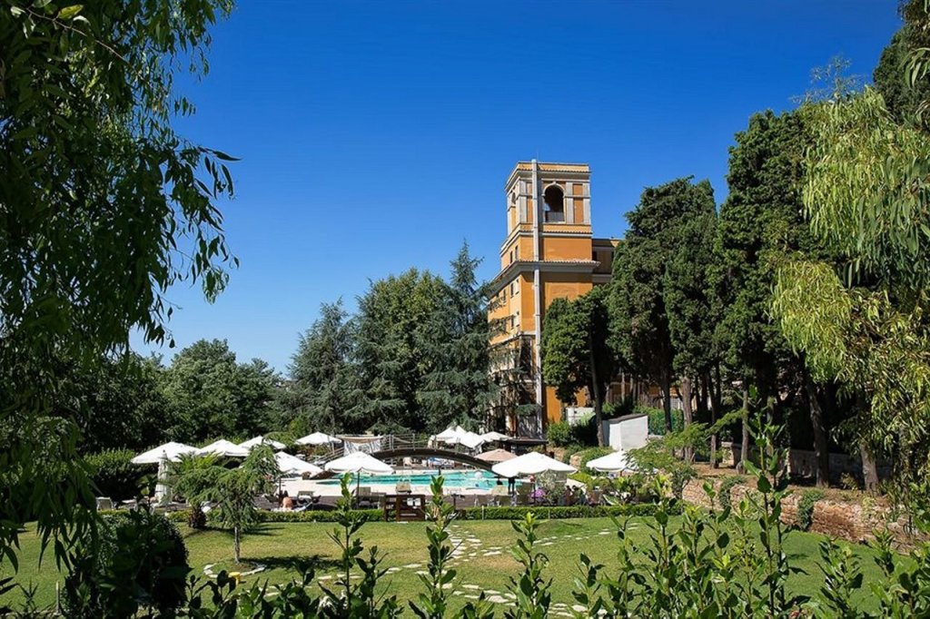LH Hotel Excel Roma Montemario 10