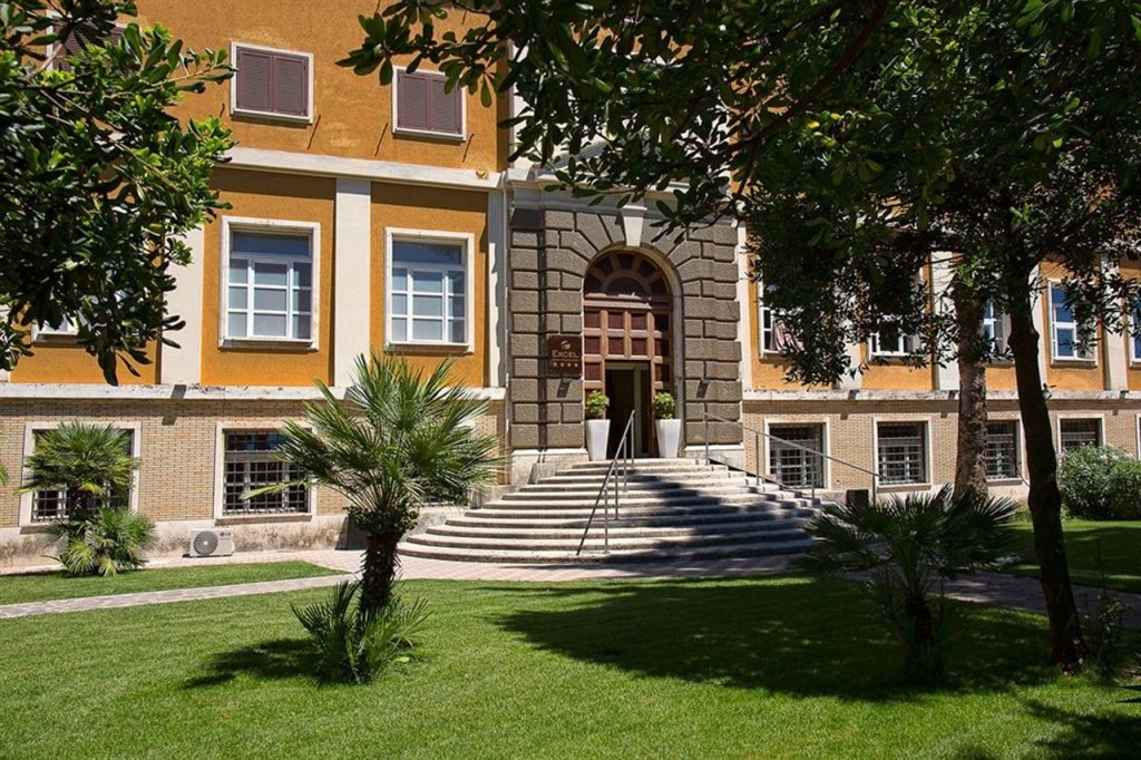 LH Hotel Excel Roma Montemario 9