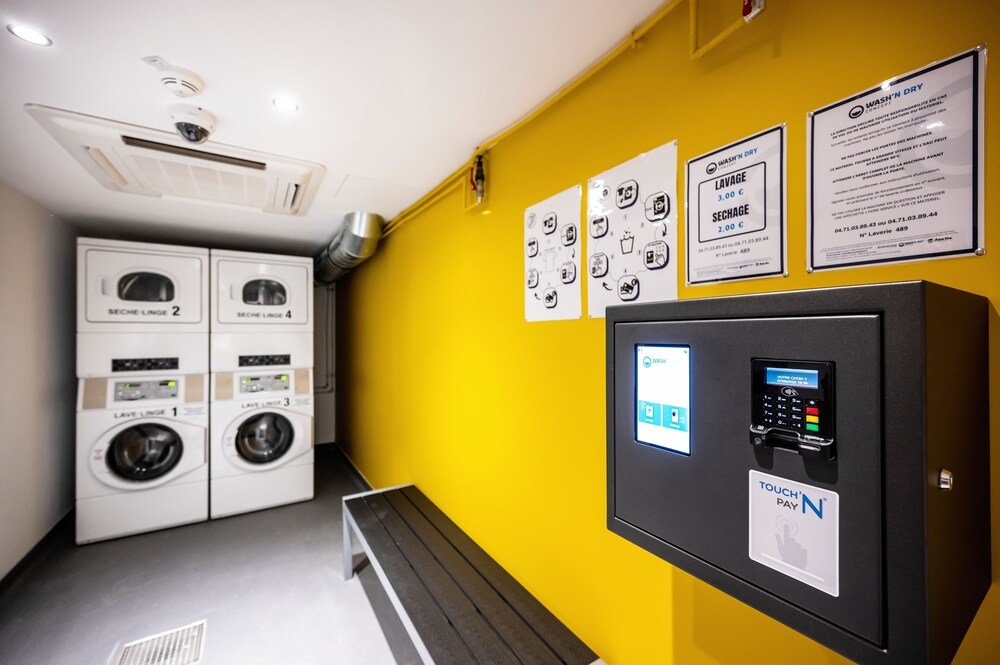 Staycity Aparthotels Paris La Defense 17