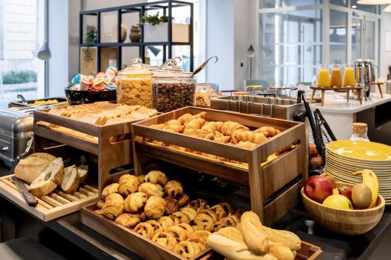 Staycity Aparthotels Paris La Defense 3