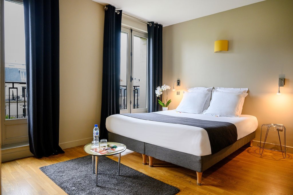 Helzear Champs Elysées Suites 10