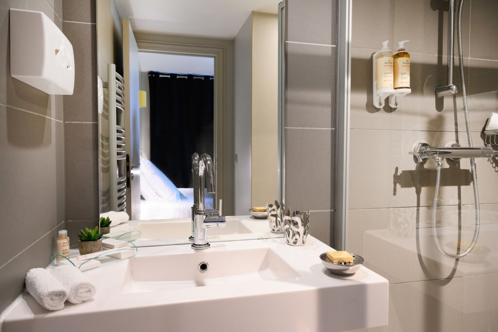 Helzear Champs Elysées Suites 14