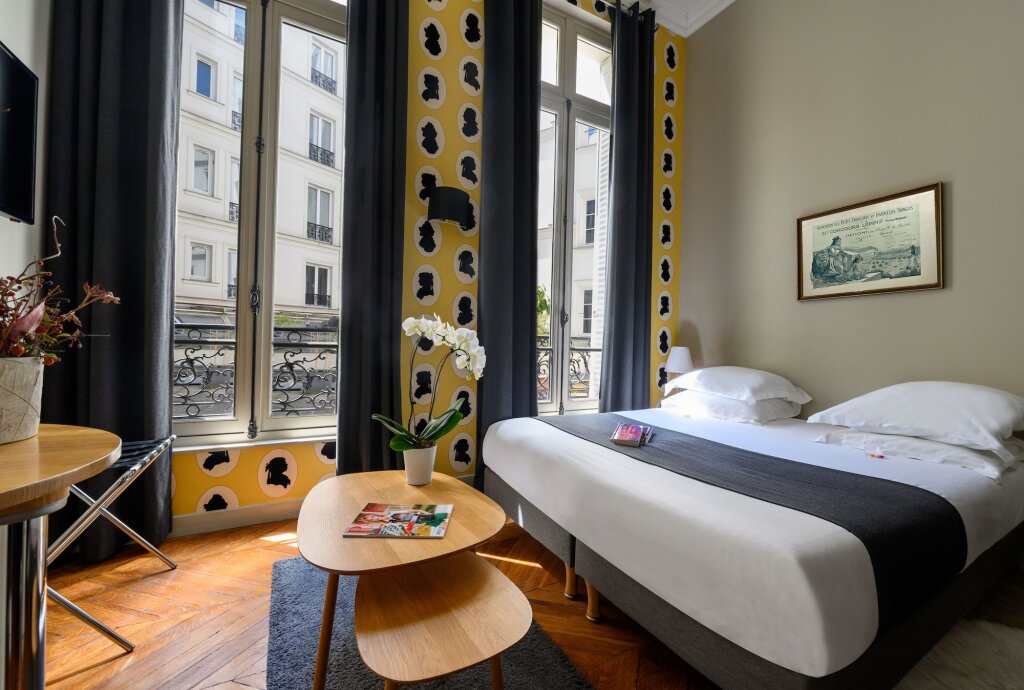 Helzear Champs Elysées Suites 15