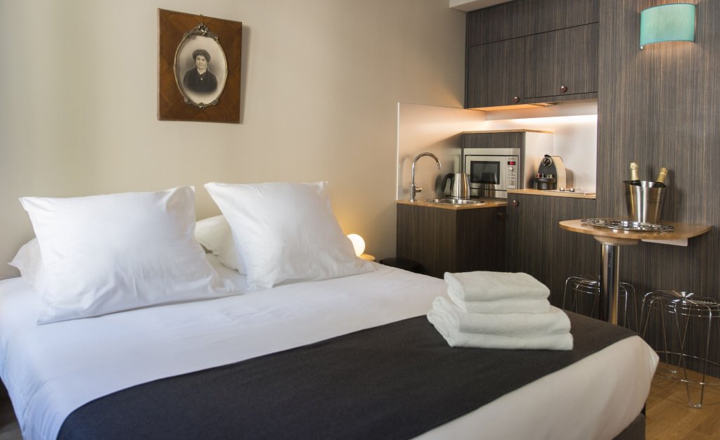 Helzear Champs Elysées Suites 16