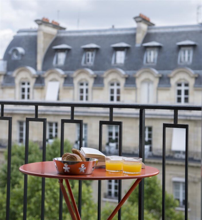 Helzear Champs Elysées Suites 4