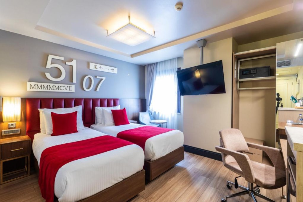 Ramada By Wyndham Istanbul Pera 1