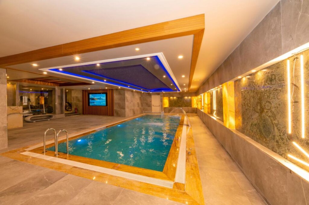 Ramada By Wyndham Istanbul Pera 11