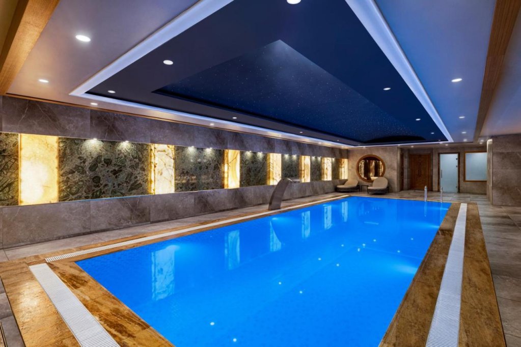 Ramada By Wyndham Istanbul Pera 13