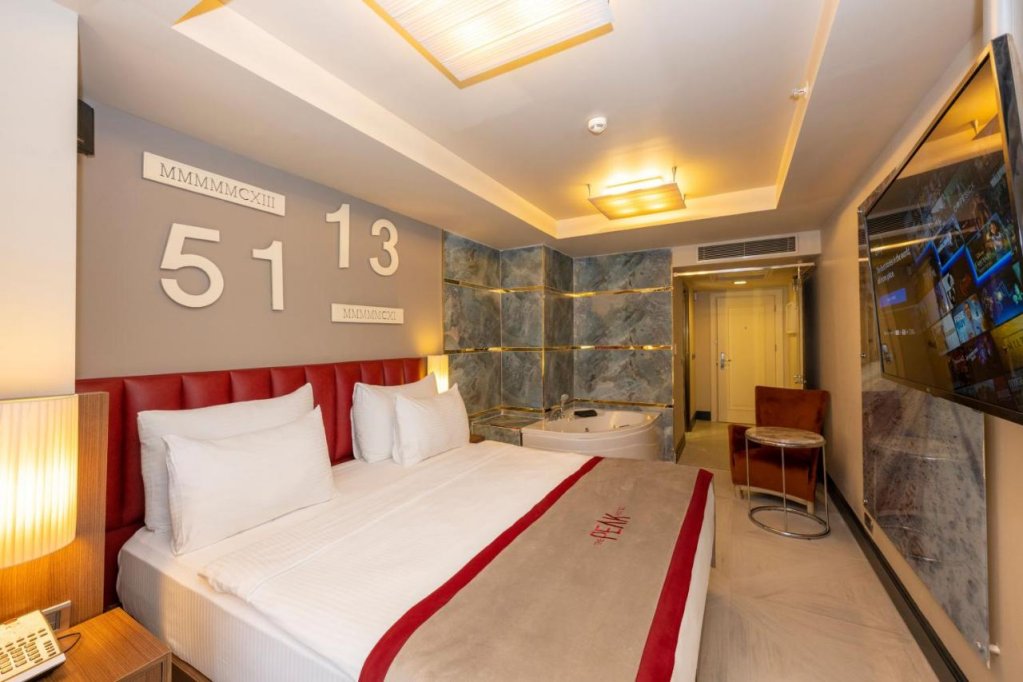 Ramada By Wyndham Istanbul Pera 2