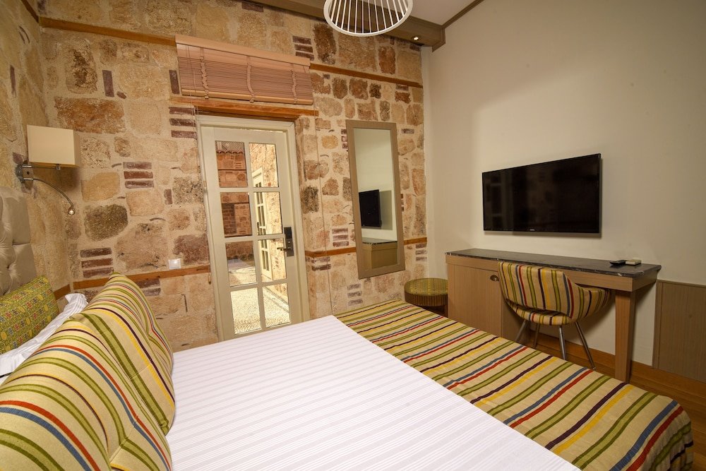 Gazetta Suites 1