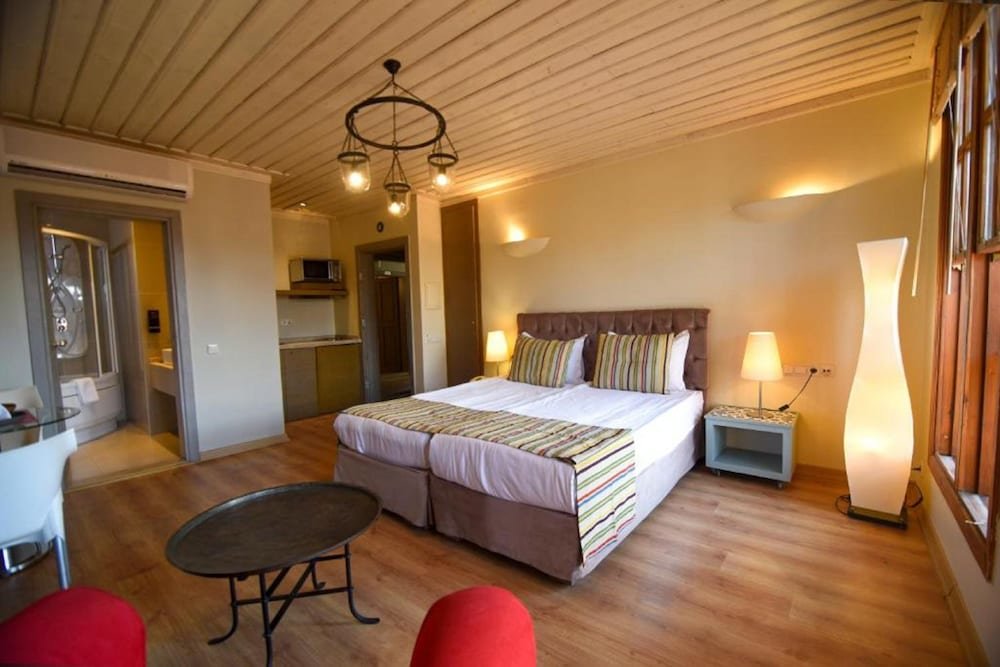 Gazetta Suites 4