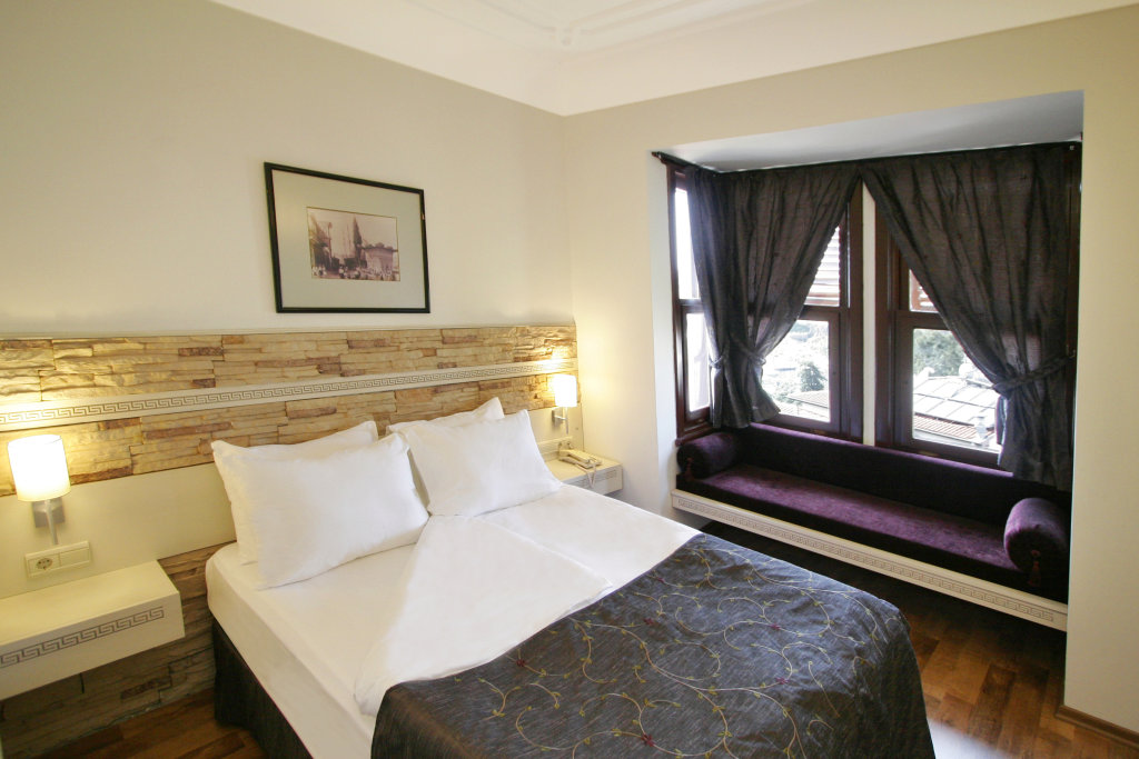 Aspen Hotel - Special Class 17