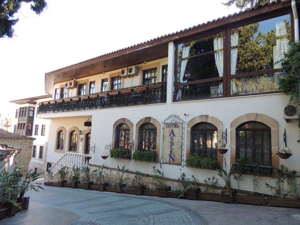 Aspen Hotel - Special Class 20