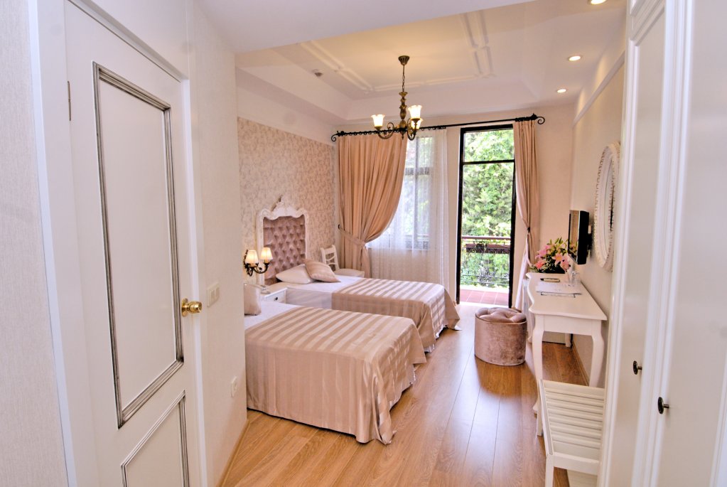 Aspen Hotel - Special Class 5