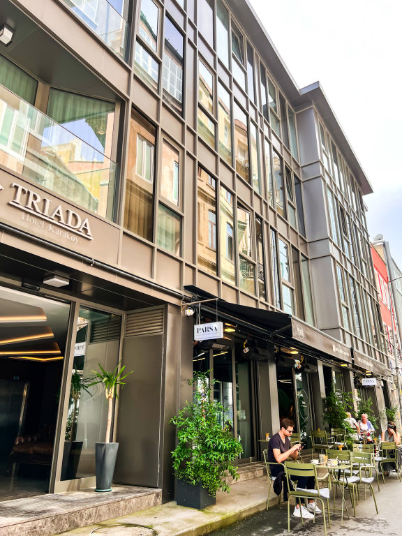 Triada Hotel Karakoy 1