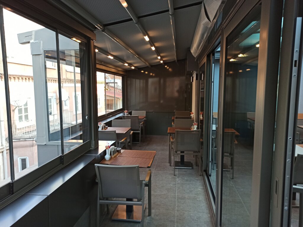 Triada Hotel Karakoy 4