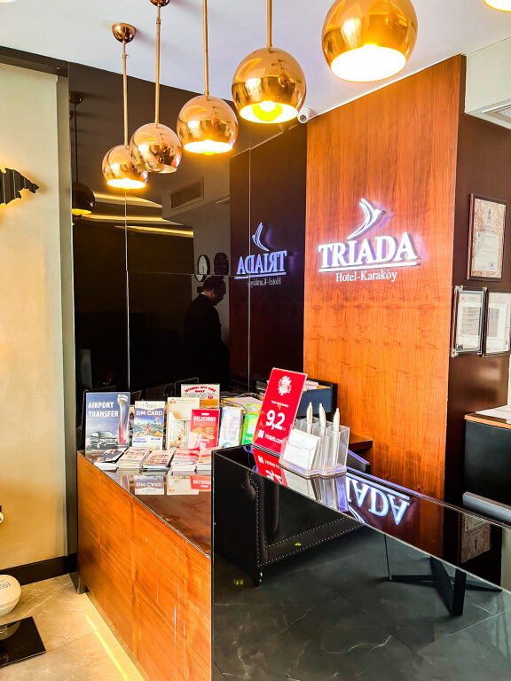 Triada Hotel Karakoy 6