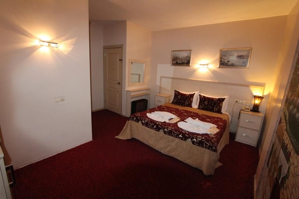 Sultan House 7