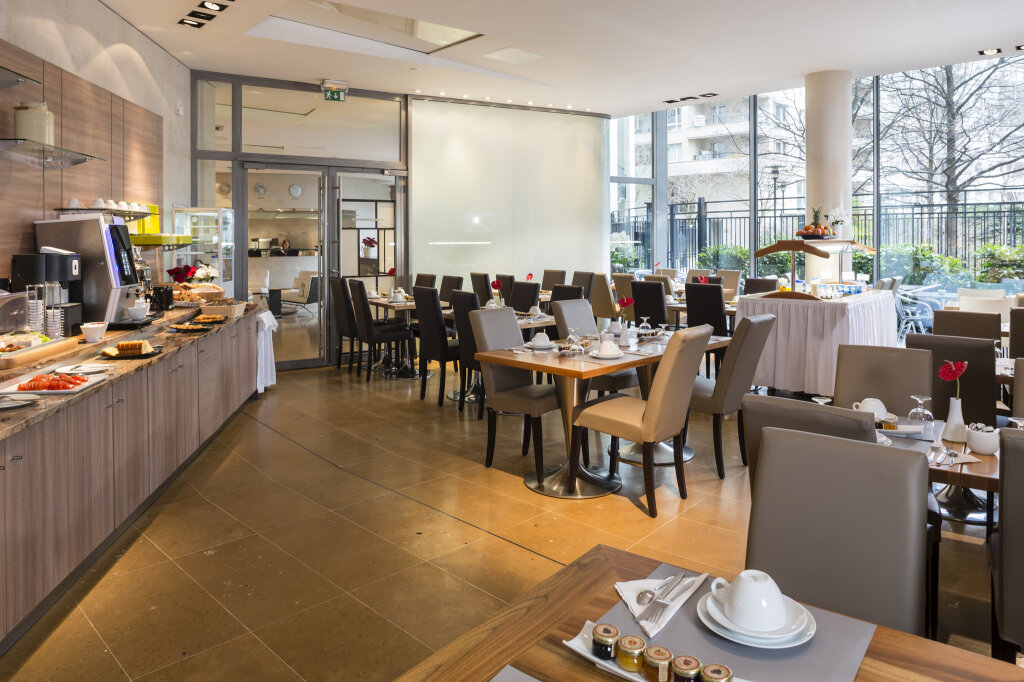 Residhome Courbevoie La Défense 12