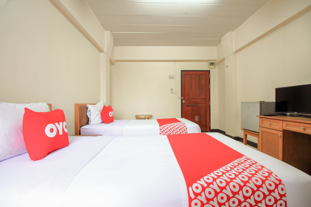 OYO 376 Ok Home Airport 9