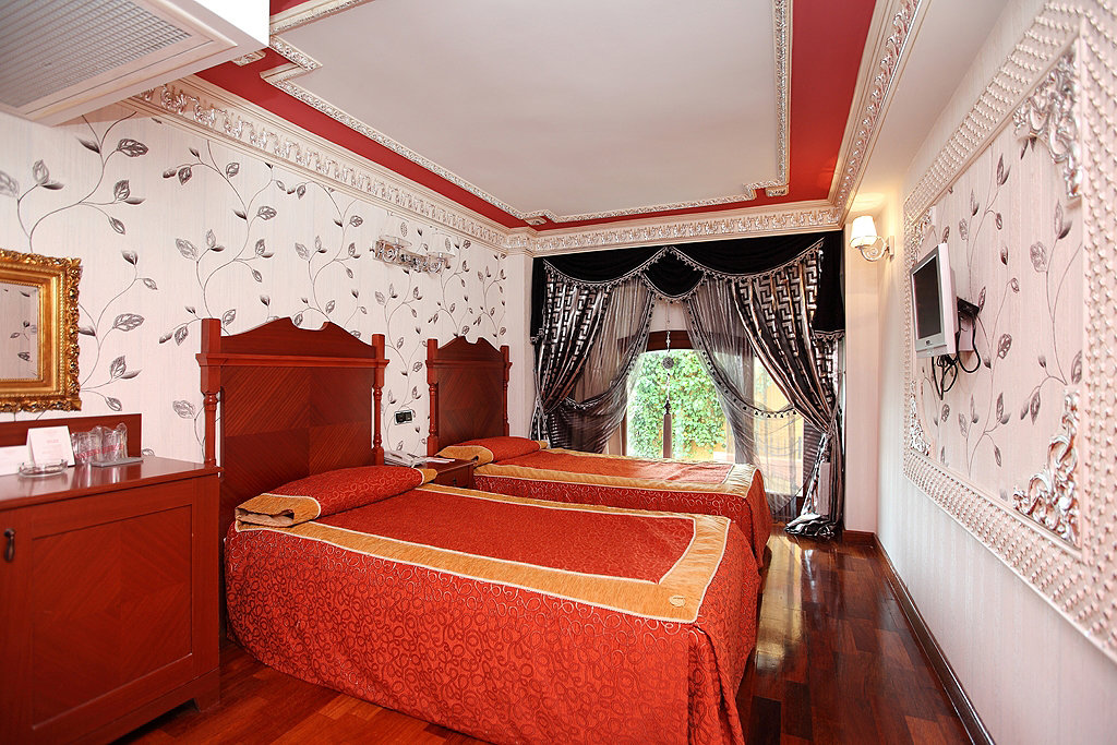 Deluxe Golden Horn Sultanahmet Hotel 9