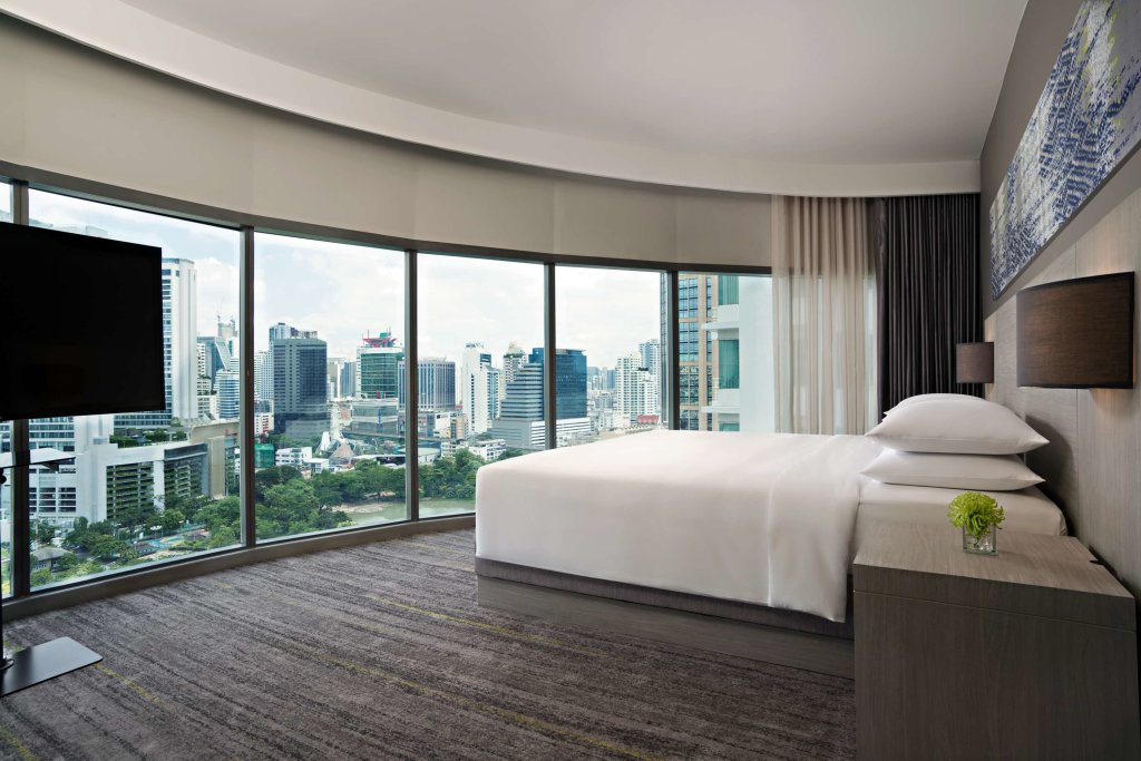 Hyatt Place Bangkok Sukhumvit 11