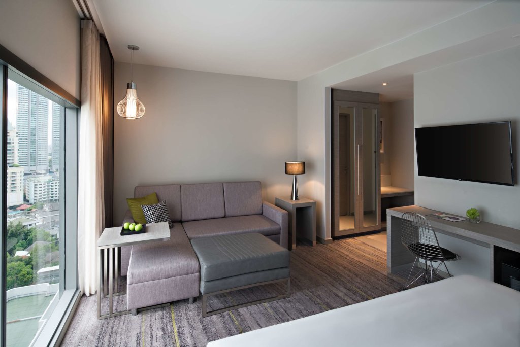 Hyatt Place Bangkok Sukhumvit 12