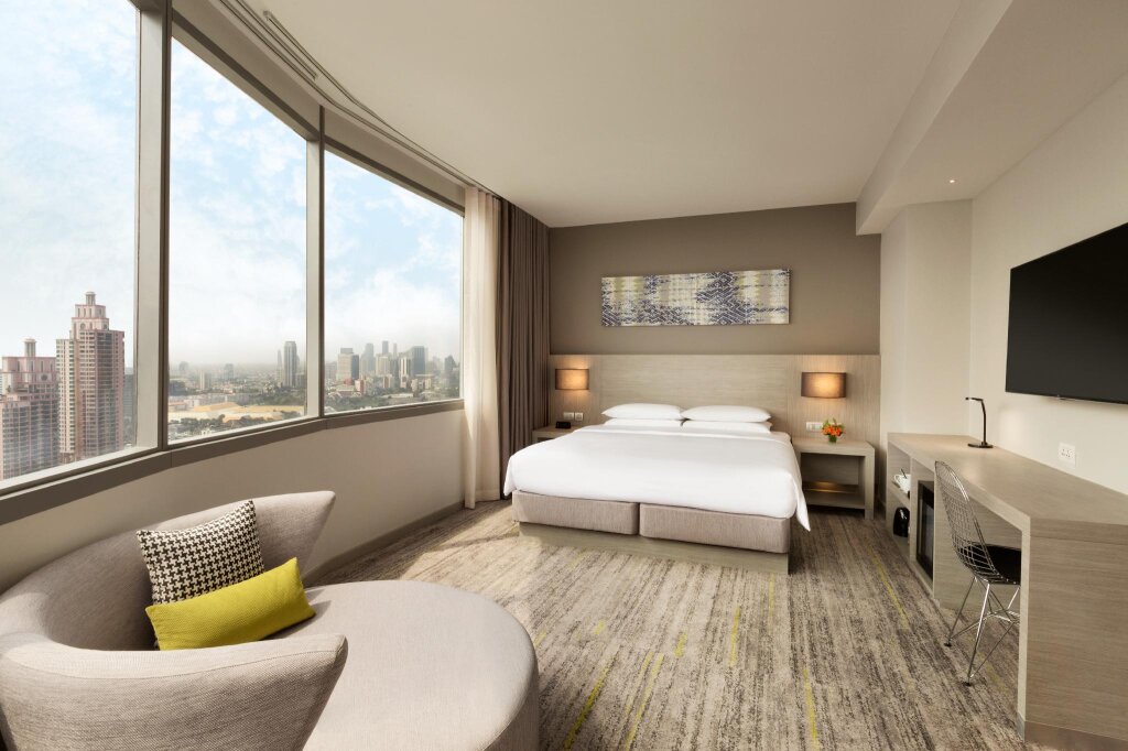 Hyatt Place Bangkok Sukhumvit 2