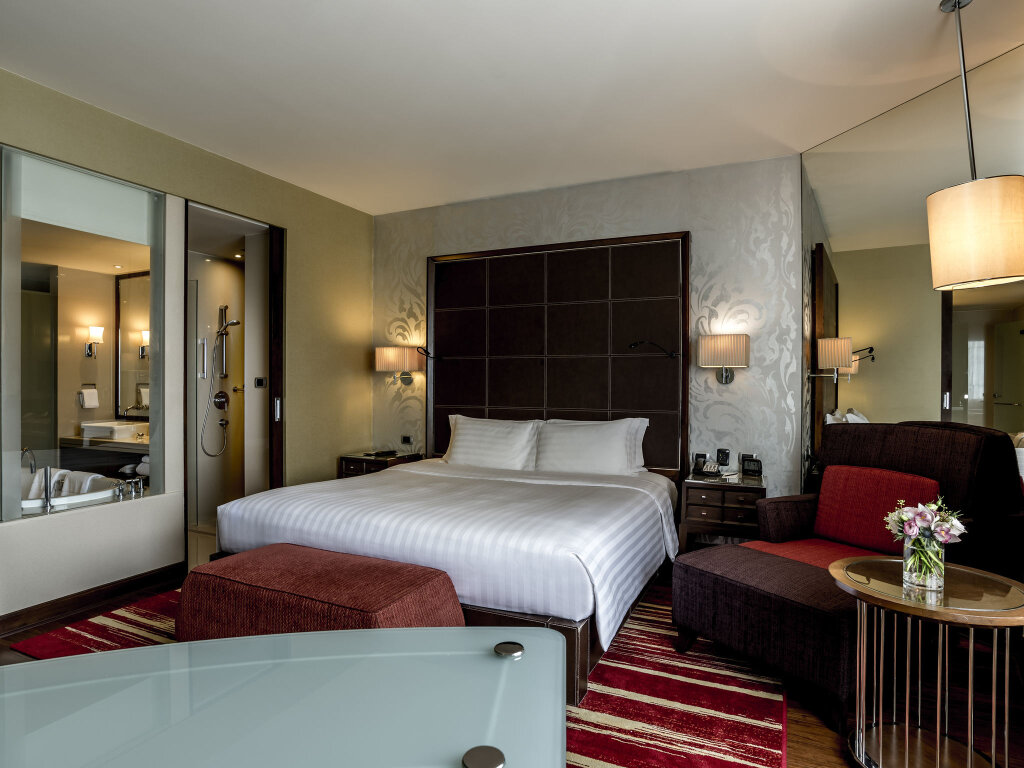 Hilton Bangkok Grande Asoke 3