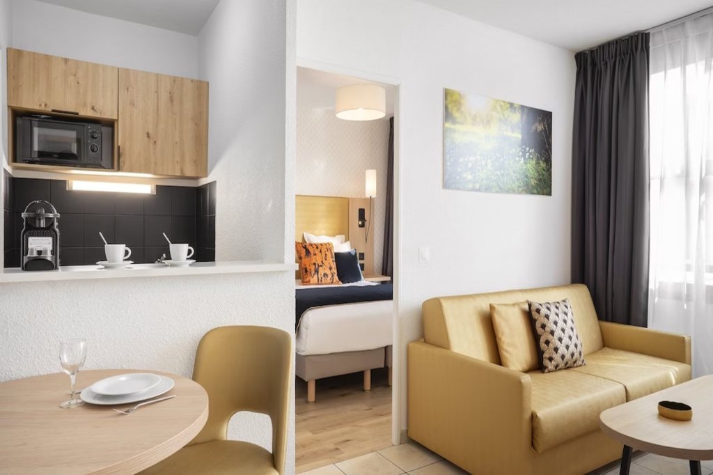 Sejours et Affaires Serris Rive Gauche 12