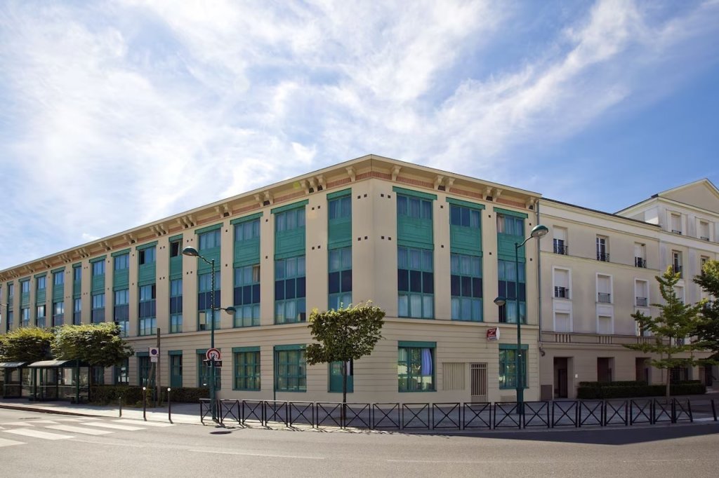 Sejours et Affaires Serris Rive Gauche 17