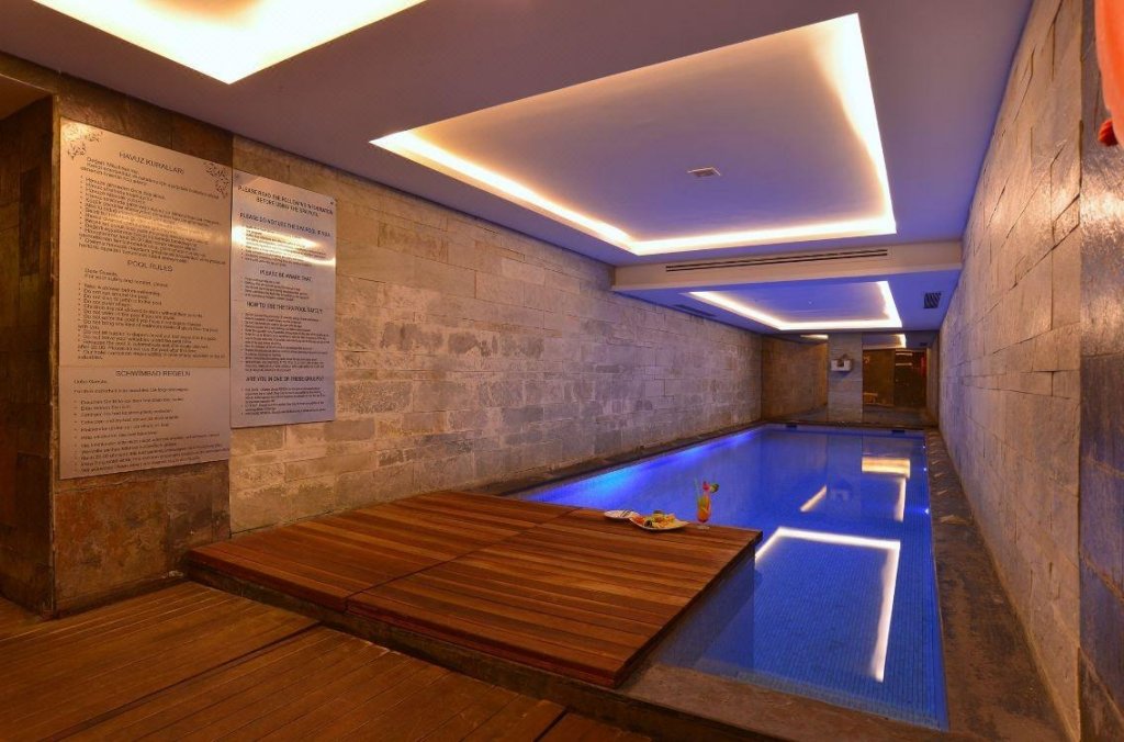 Pera Tulip Hotel 7