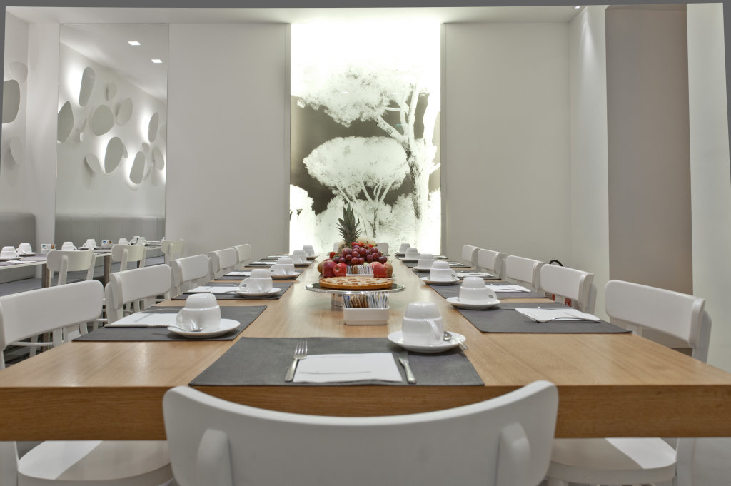 Hotel White 3