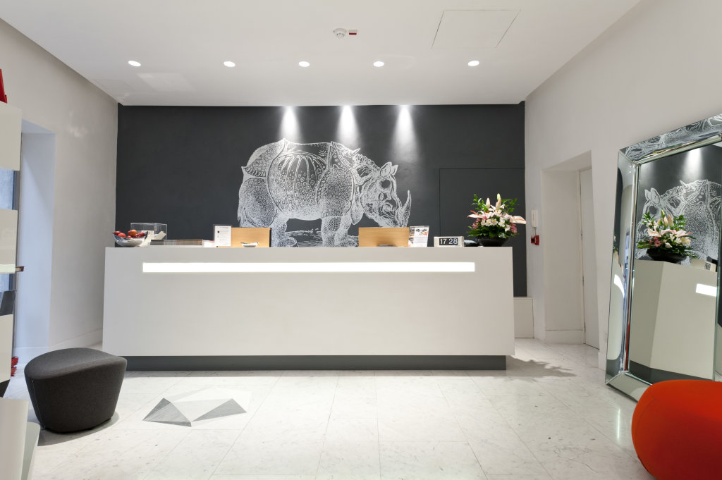 Hotel White 7