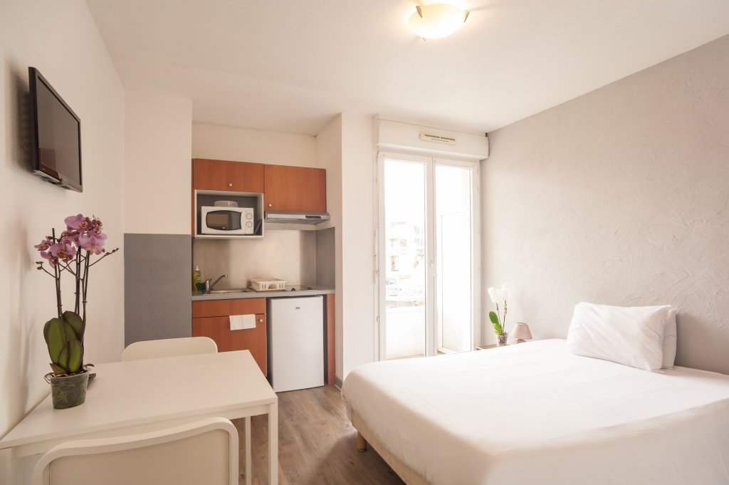 City Residence Chelles 8
