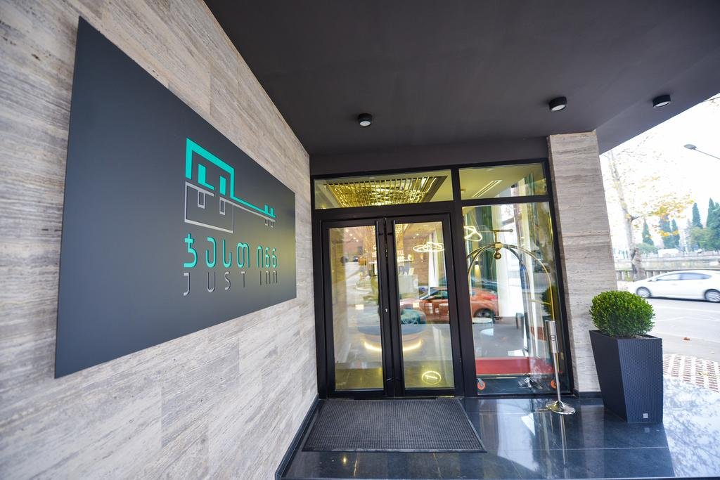 Just Inn Tbilisi 15