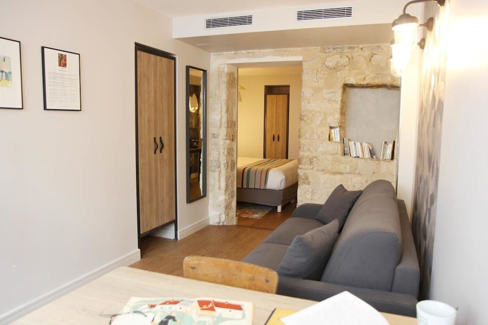 Best Western Plus Hotel Litteraire Marcel Ayme 15