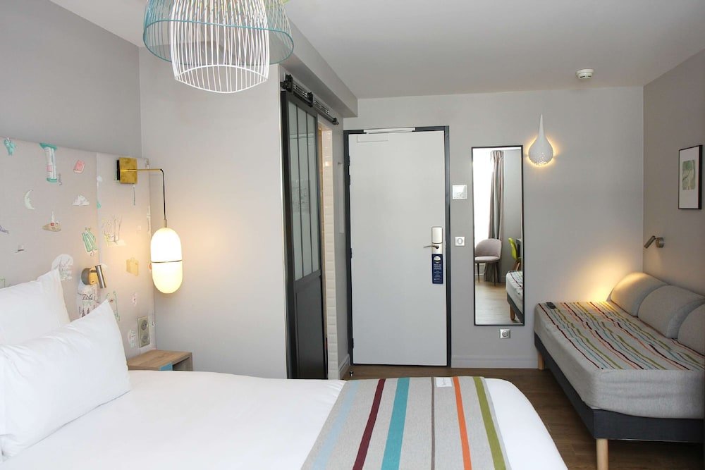Best Western Plus Hotel Litteraire Marcel Ayme 5