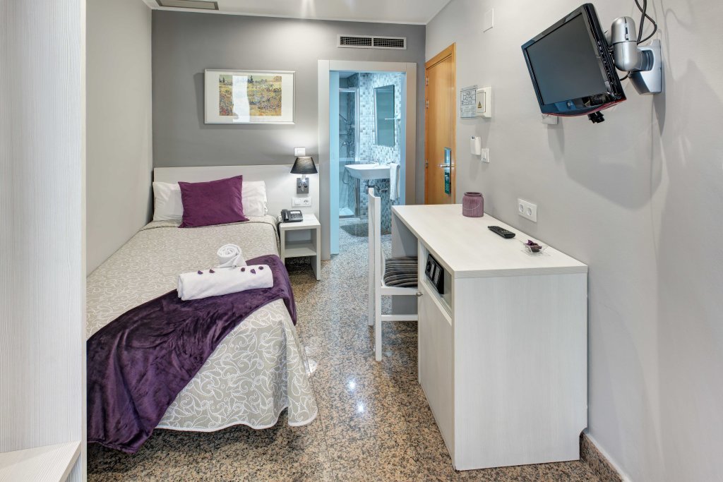 Hotel Nuevo Triunfo 13