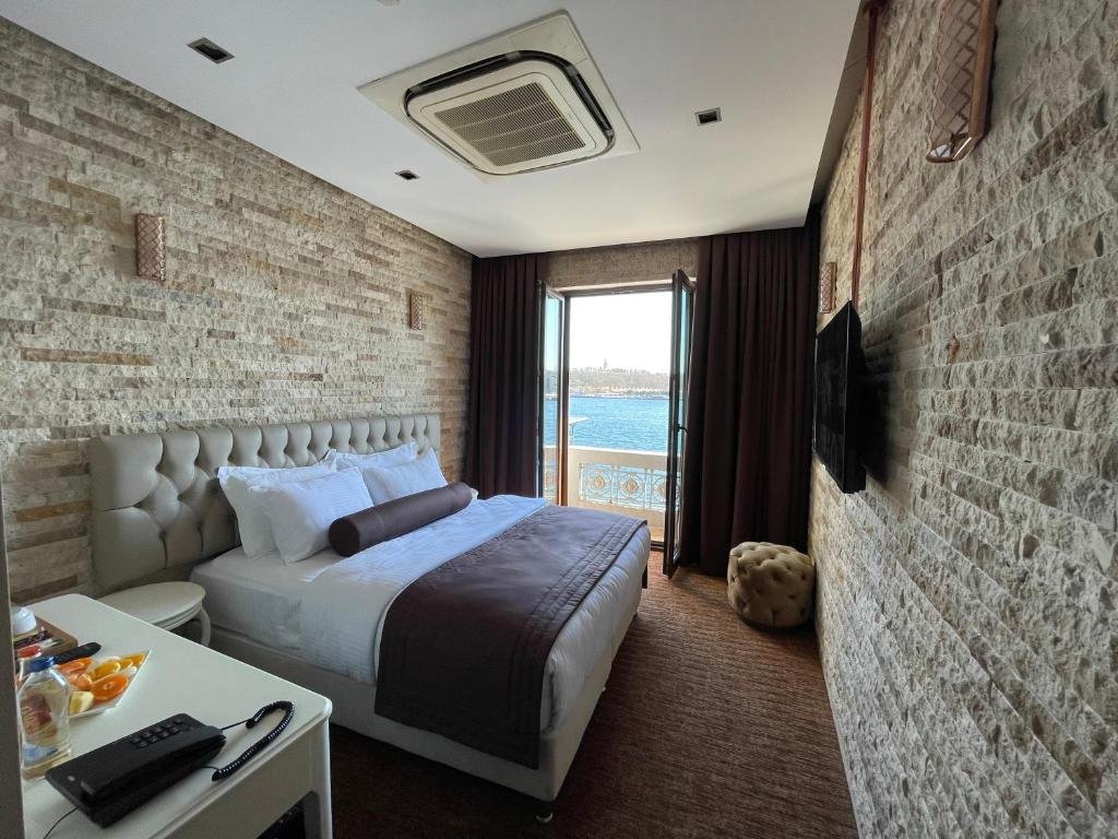 Weingart Port Hotel 3