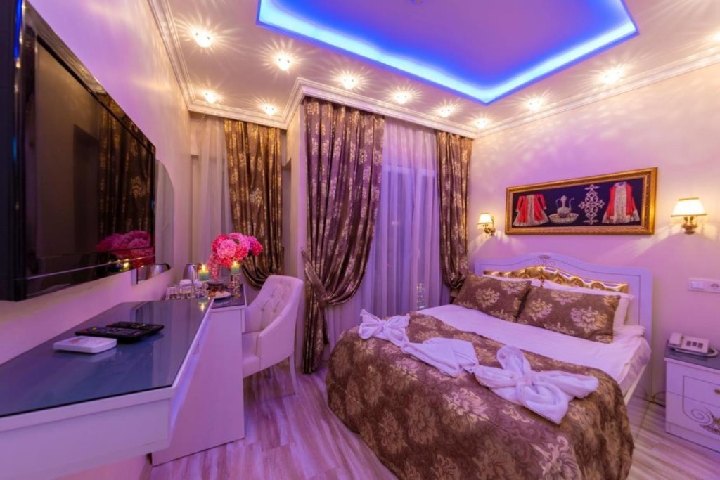 Charm Hotel 19