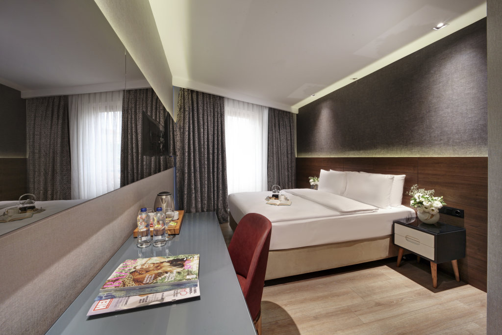 Dora Pera Hotel 15