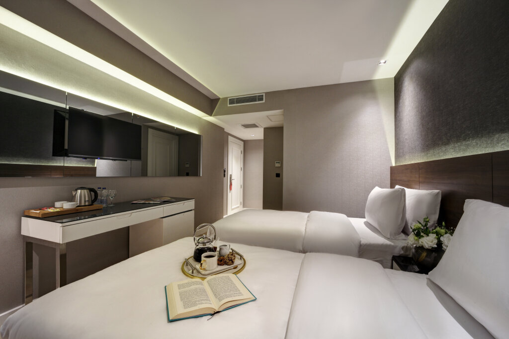 Dora Pera Hotel 18